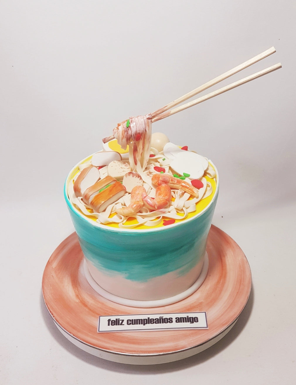 Non-fondant red velvet ramen cake with edible side side dishes including  the little bowl for the husband's birthday! : r/cakedecorating